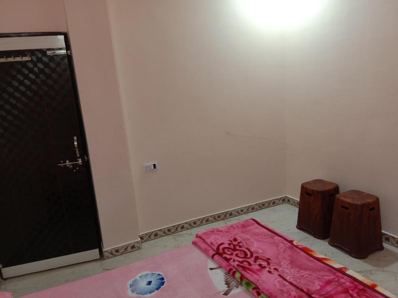 Shanti Guest House Удджайн Экстерьер фото