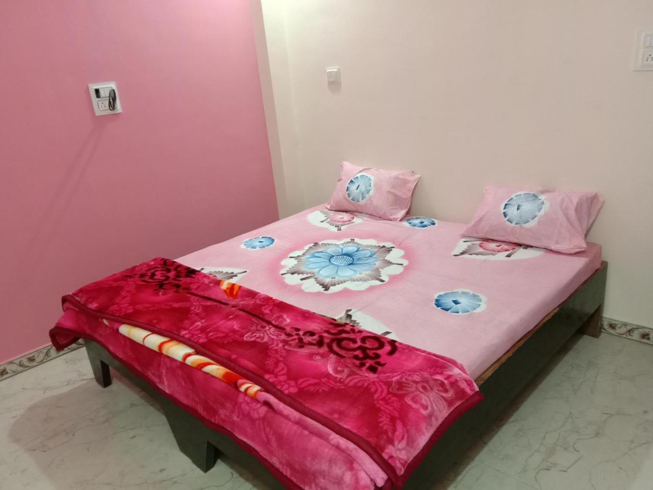 Shanti Guest House Удджайн Экстерьер фото