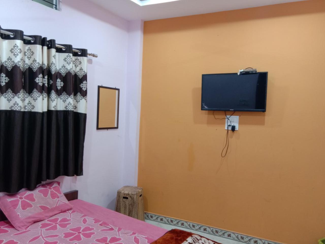 Shanti Guest House Удджайн Экстерьер фото
